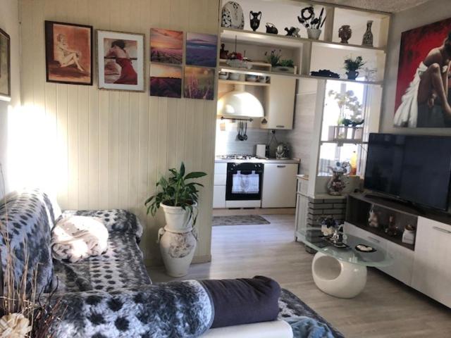 Appartamento con vista, camino - 两居室公寓