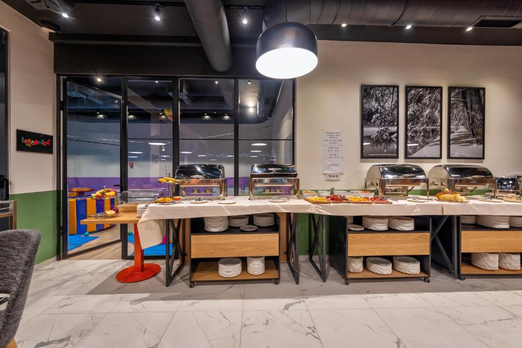 Restaurace v ubytování Konak Apartmani & SPA