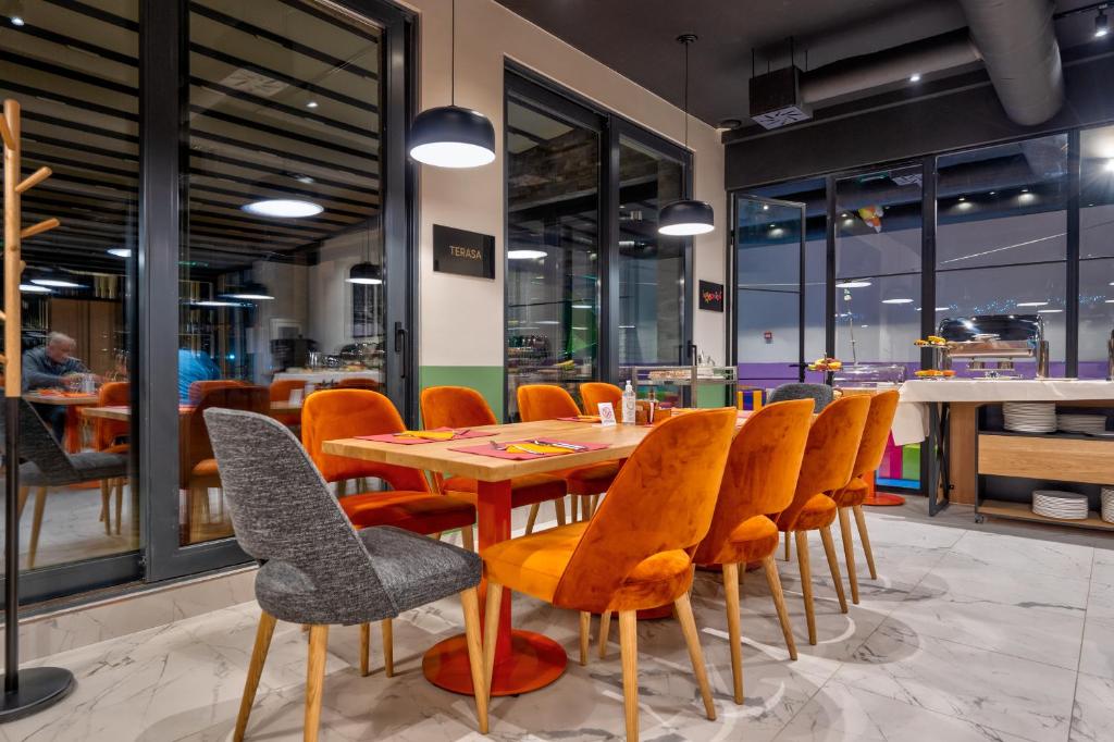 Posezení v ubytování Konak Apartmani & SPA