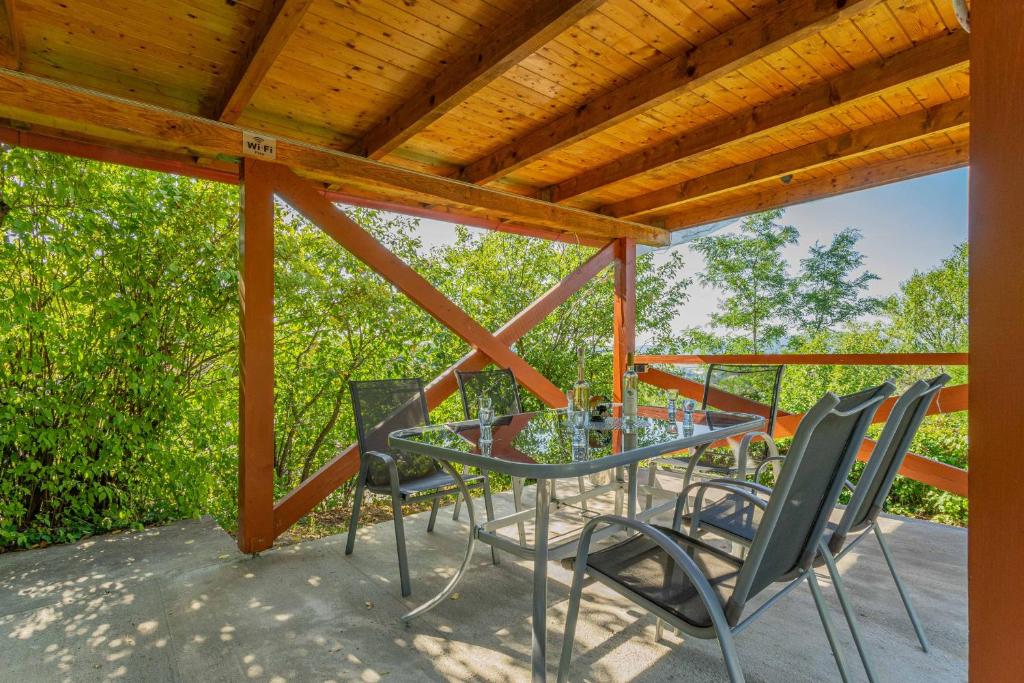 Panoráma Apartmanház 2500 Esztergom, Babits Mihály út 42 kép - 1