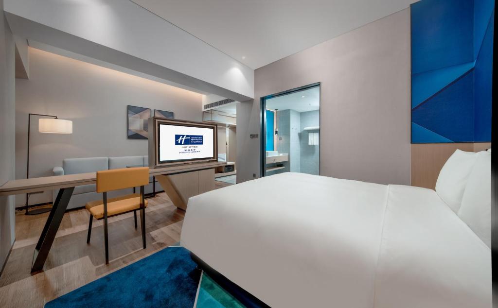 Holiday Inn Express Shenzhen Longhua, an IHG Hotel - Chambre King Standard Avec Espace Supplémentaire
