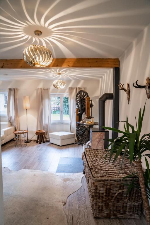 Posteľ alebo postele v izbe v ubytovaní Chalet Happy Family, secluded location, 15 min to salzburg and just short to t lakes sound of music, BBQ&bikes&sunbeds for free, up to 14p