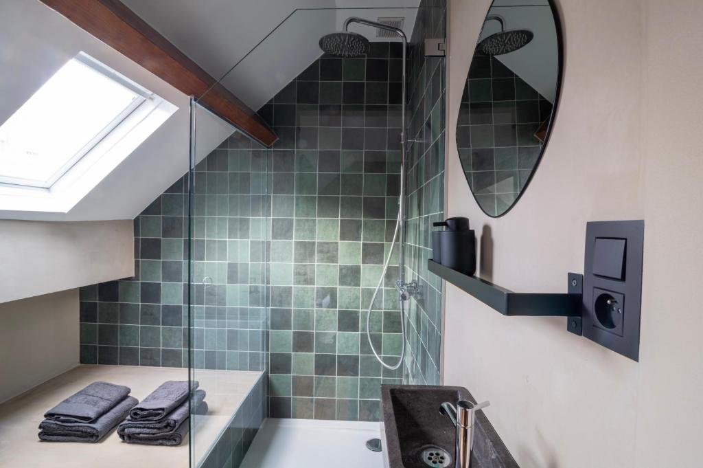 Lovely triplex in the heart of Le Sablon - Two-Bedroom Apartment