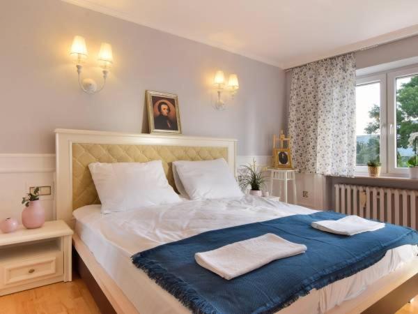 Apartament Bia?y - Housity