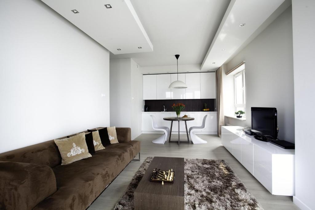 Platinum Residence - One-Bedroom Apartment