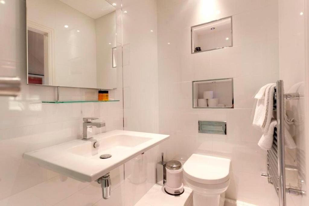 Koupelna v ubytování Dbs Serviced Apartments