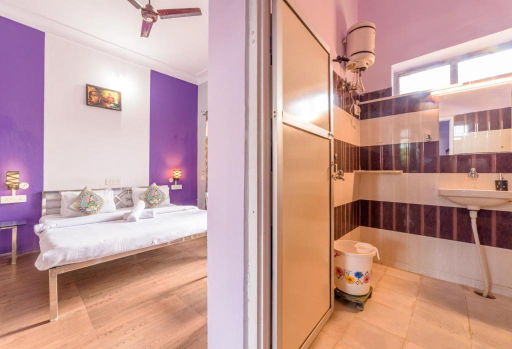 Postel nebo postele na pokoji v ubytování Hide-In Pushkar