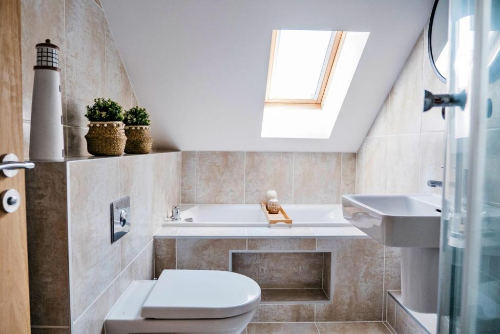 Koupelna v ubytování Finest Retreats - Tolcarne Stay - Luxury Newquay Apartment