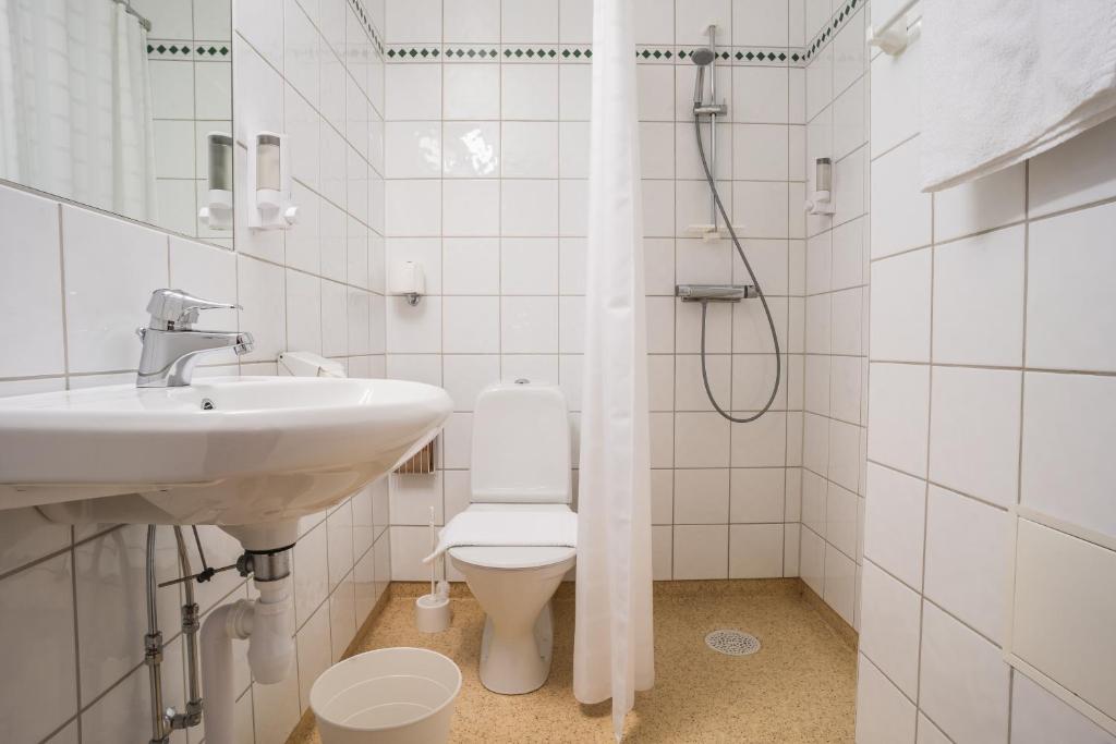 Koupelna v ubytování Hotel Lorensberg