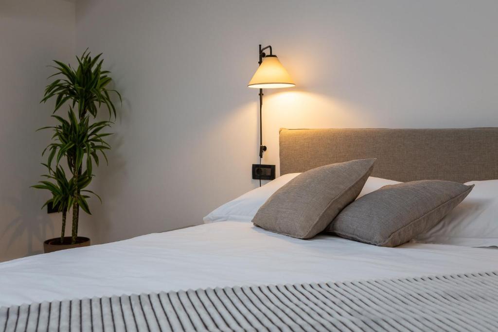 Posteľ alebo postele v izbe v ubytovaní Luxury Villa Silence with Heated Pool