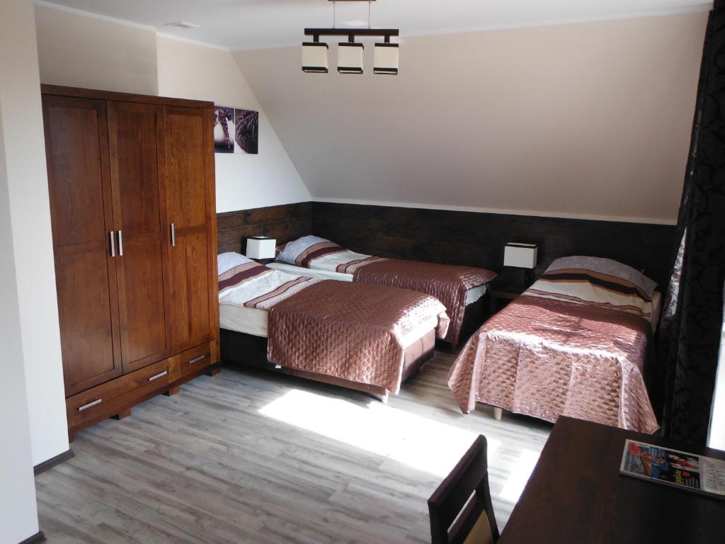Willa Dąbrowa - Triple Room With Balcony