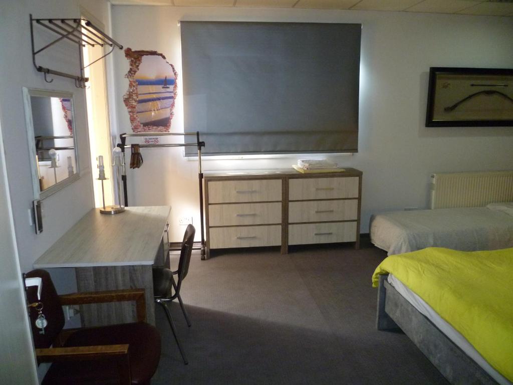 Datacom Guest House - Tweepersoonskamer Met Extra Bed