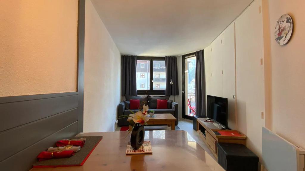 Posezení v ubytování Chamois de Chamonix, Confortable 2 pièces, balcon, parking gratuit