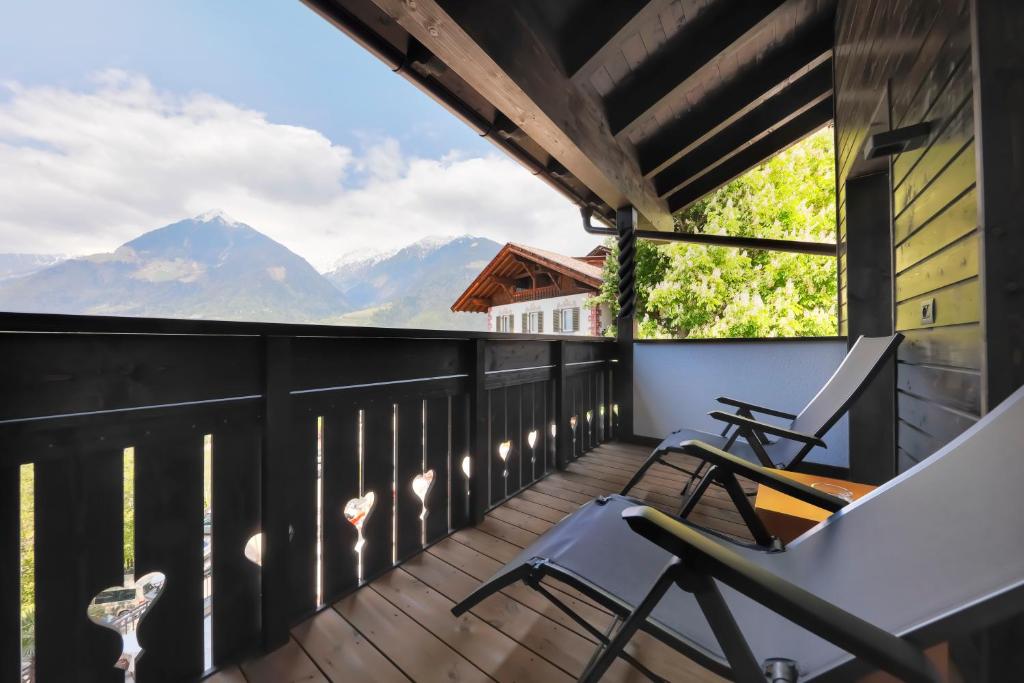 Nespecifikovaný výhled na hory nebo výhled na hory při pohledu z hotelu