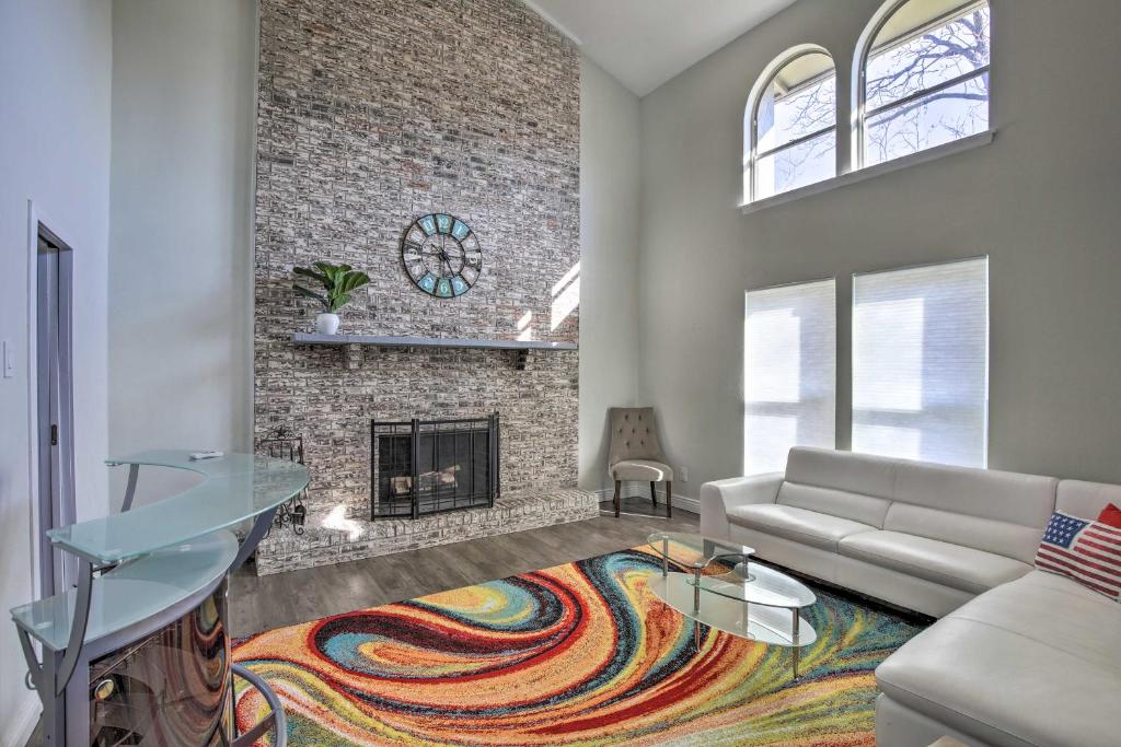 Richardson Home with Outdoor Oasis and Movie Room, Richardson (updated