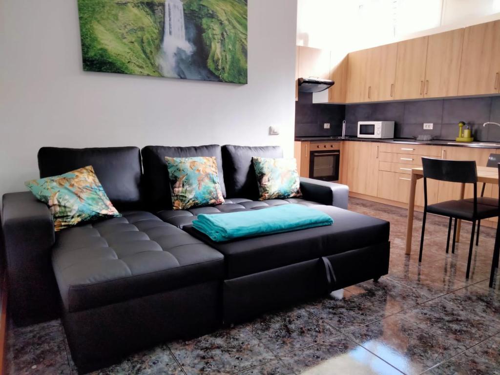 APARTAMENTOS URB. LA PEÑA