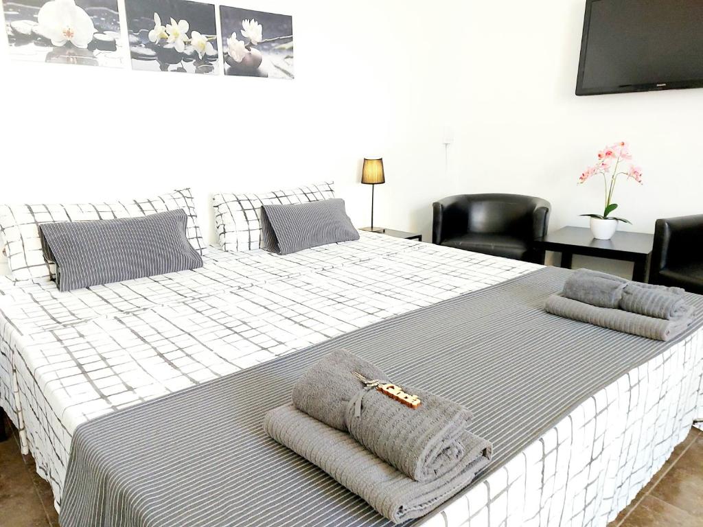 Gloria Host House - Standard Studio
