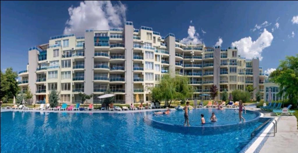 Πισίνα στο ή κοντά στο Oazis Ravda