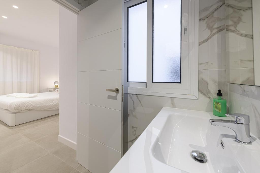 Koupelna v ubytování WintowinRentals Malaga Center, Comfortable and Renovated