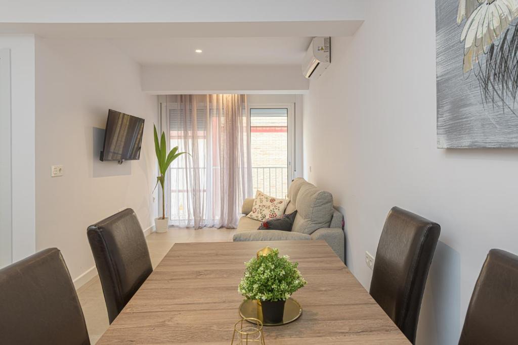 Posezení v ubytování WintowinRentals Malaga Center, Comfortable and Renovated
