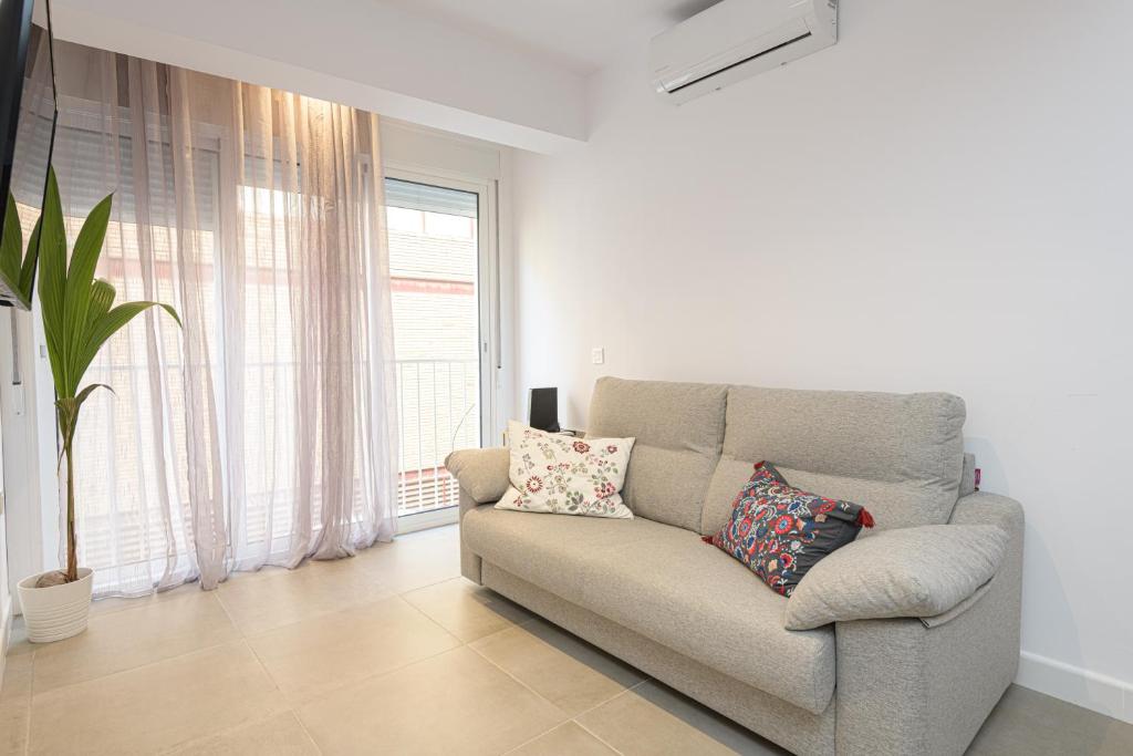 Posezení v ubytování WintowinRentals Malaga Center, Comfortable and Renovated
