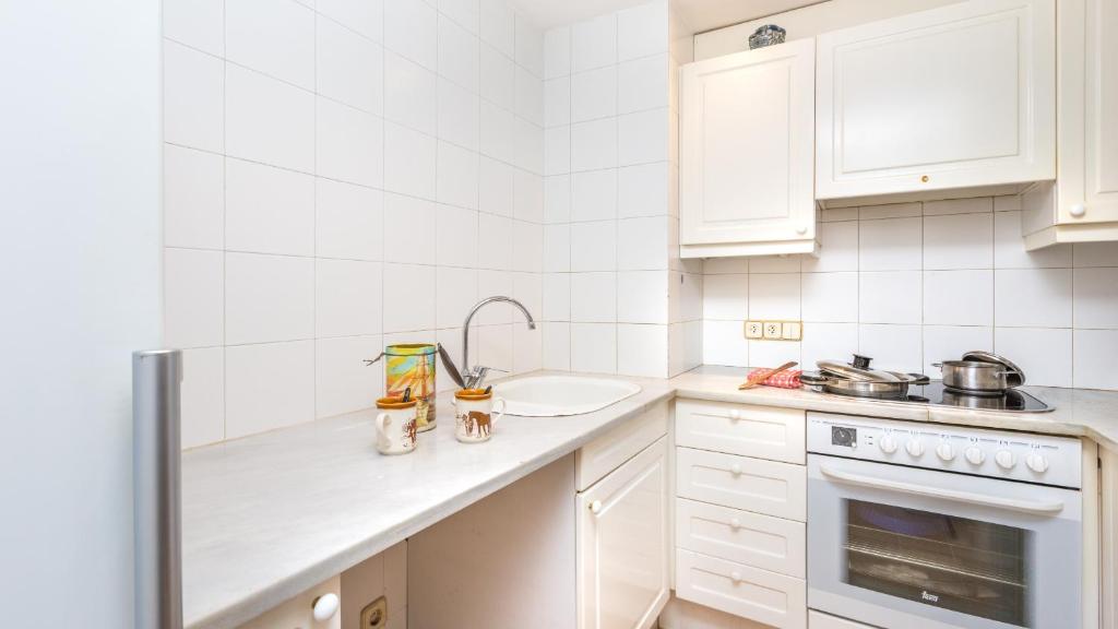 Kuchyňa alebo kuchynka v ubytovaní Apartment Sabin - Llafranc