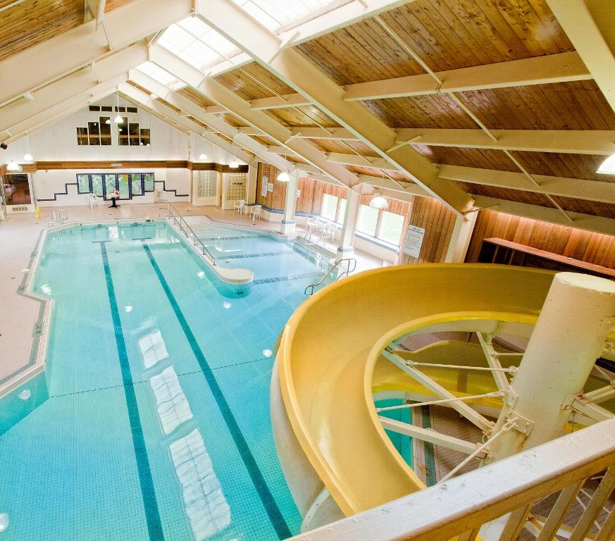 Bazén v ubytování Mill River Resort nebo v jeho okolí