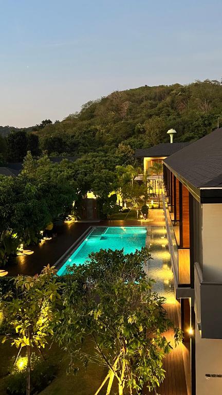Φωτογραφία από το άλμπουμ του The Memory Khaoyai σε Pong Talong