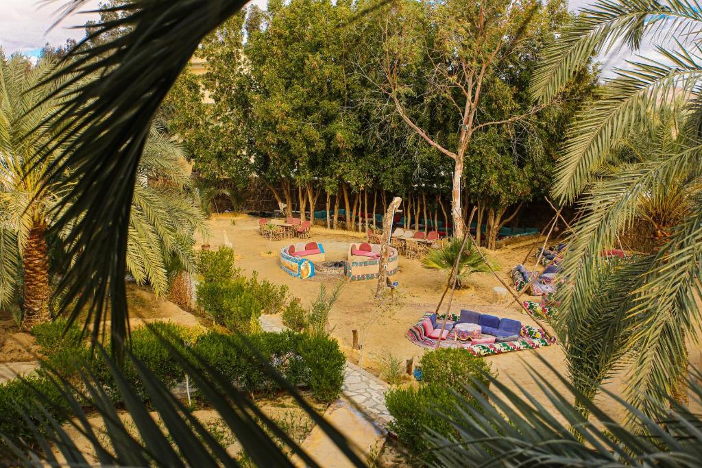 Zahrada ubytování Seliyaa Siwa Inn Hotel