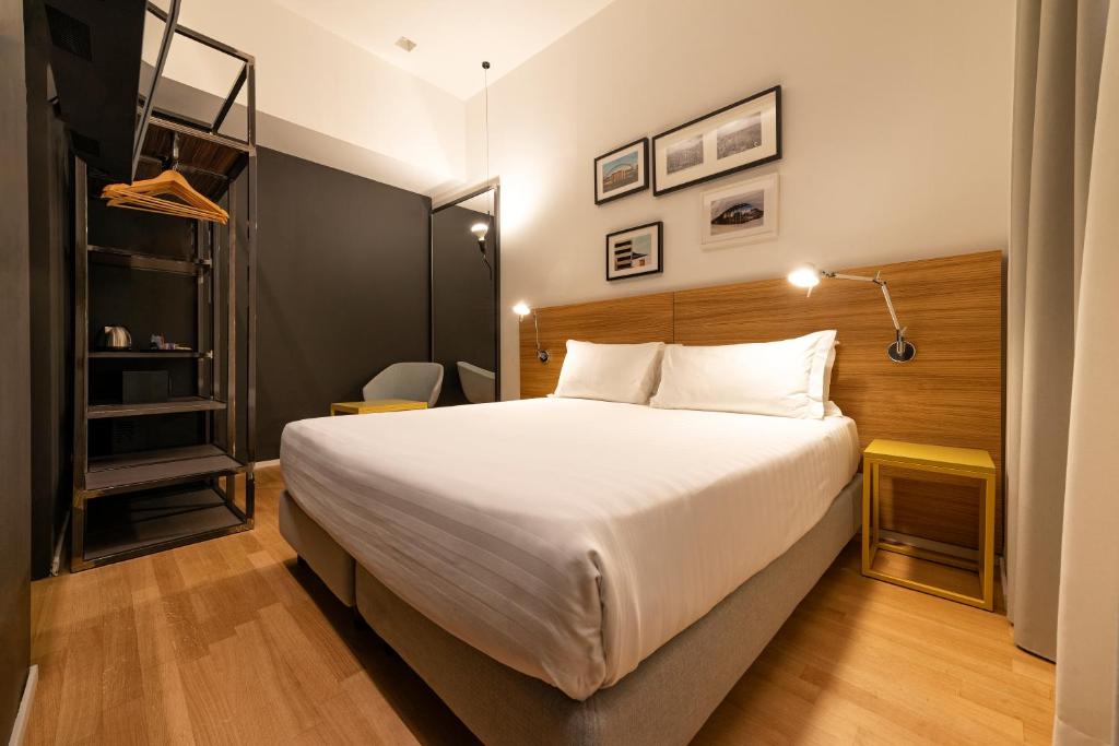 Coronari Palace - Resim 9