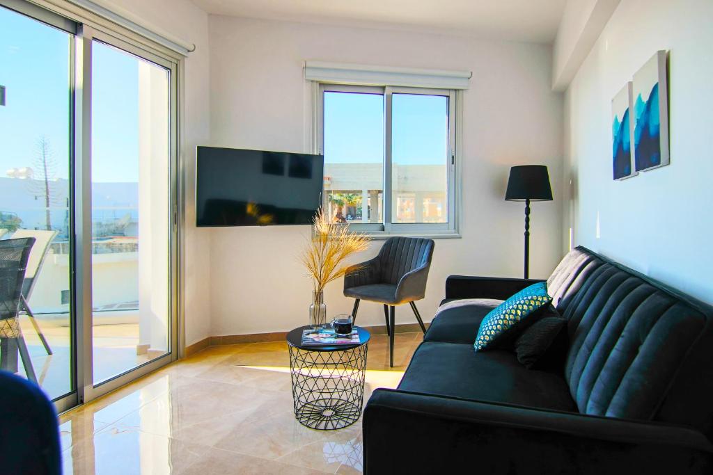 Phaedrus Living Seaside Residence Lighthouse 70