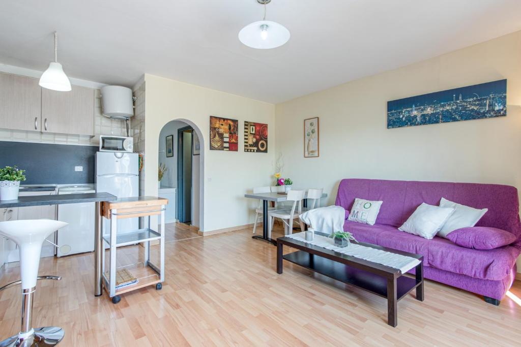 Kuchyň nebo kuchyňský kout v ubytování Empurialola - Precioso apartamento vistas a los canales en Empuriabrava- 146