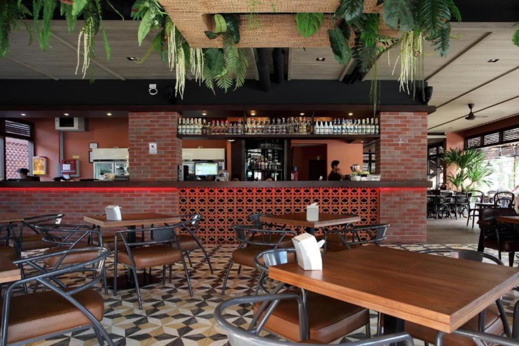 Rambuttri Village Plaza - Resim 32