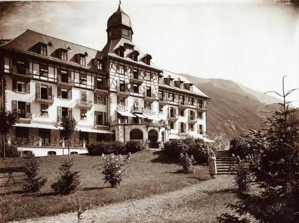 Nespecifikovaný výhled na hory nebo výhled na hory při pohledu z hotelu