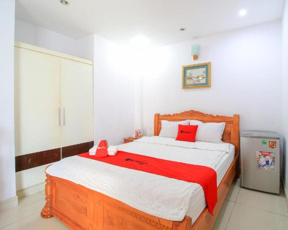 RedDoorz Anh Ngoc Hotel