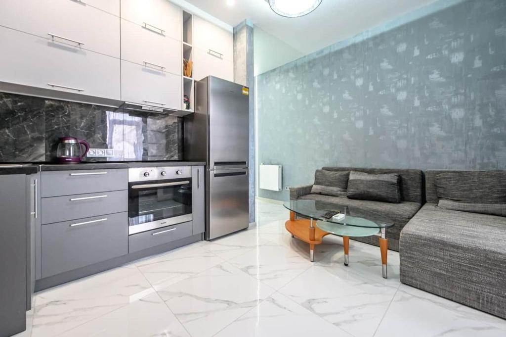Бесті апартаменти, 2 спальні, вид моря 0523 fainorent фото 3