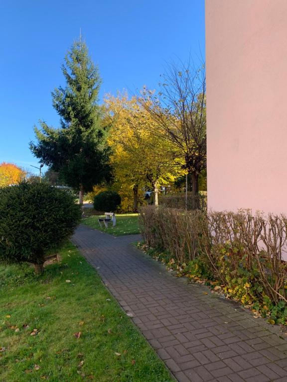 Vonkajšia záhrada v ubytovaní Karkonosze_Cieplice Zdrój