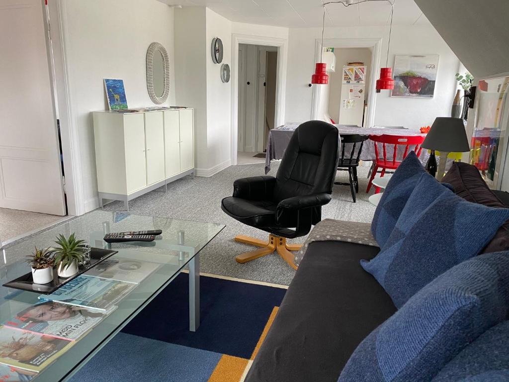Posezení v ubytování Apartment med udsigt over Nordmors