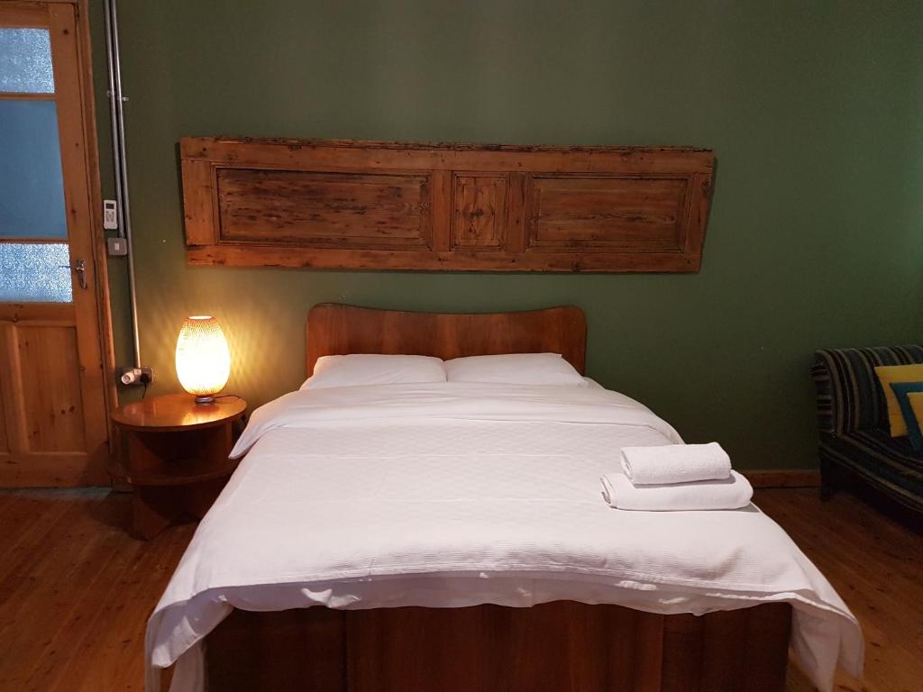 Postel nebo postele na pokoji v ubytování Ines Guest House