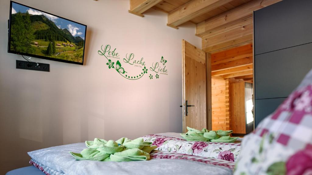 Postel nebo postele na pokoji v ubytování Köck-Chalet