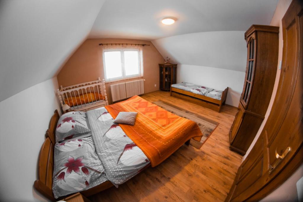 Chalupa Bartoš - Apartamento De Dos Habitaciones Con Balcón