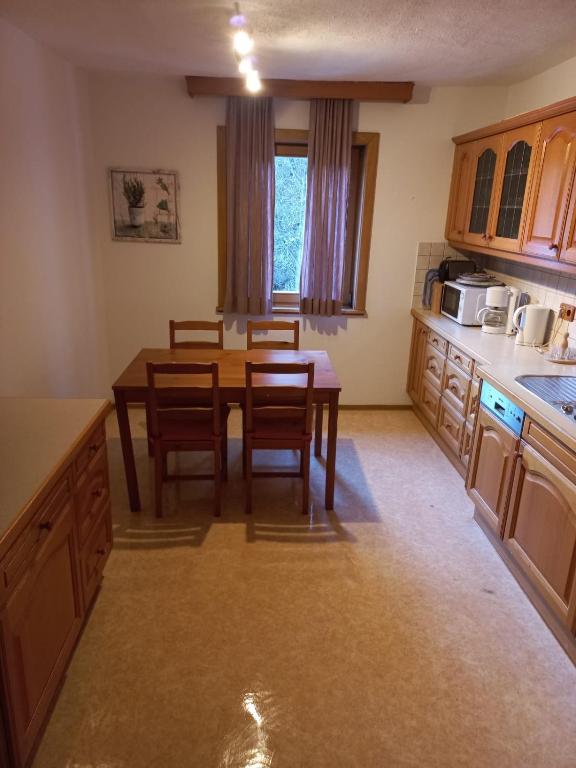 Kuchyňa alebo kuchynka v ubytovaní Large Family Holiday Home Siren Stays