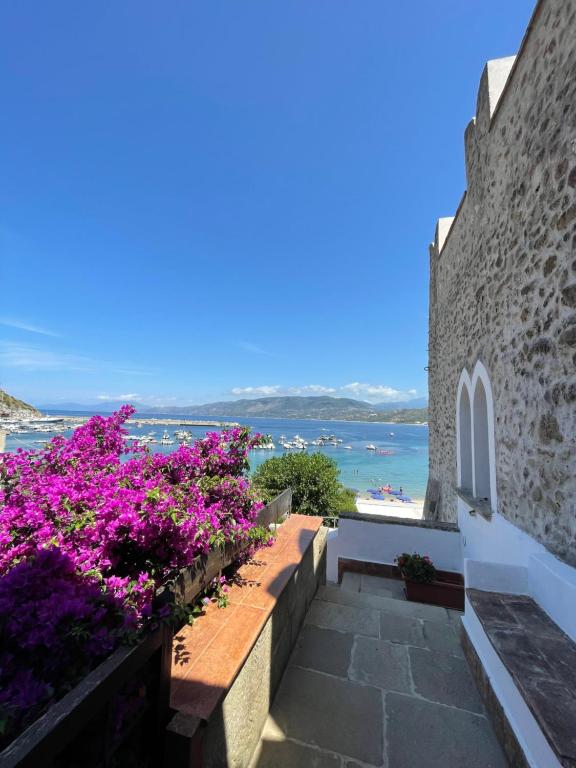 Fotografie z fotogalerie ubytování L'Antica Torre Del Porto v destinaci Palinuro