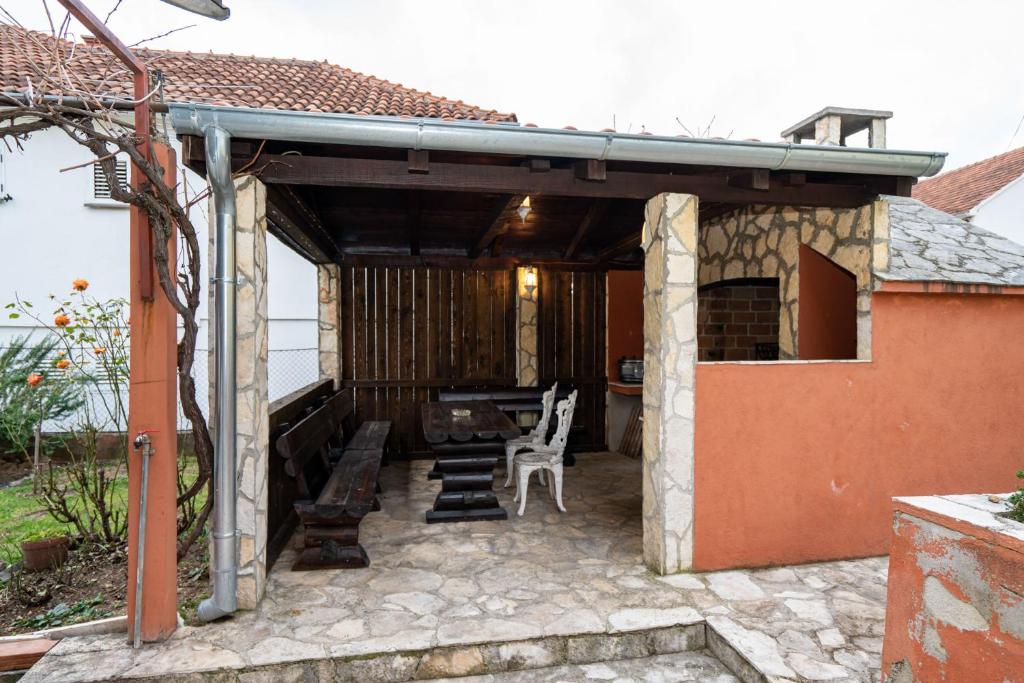 Budova, kde se apartmán nachází