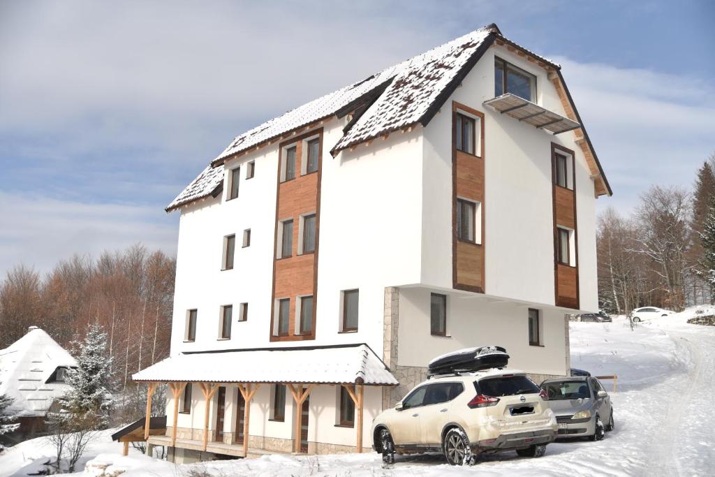 Pegaz Premium Apartman Privatan Parking - Housity