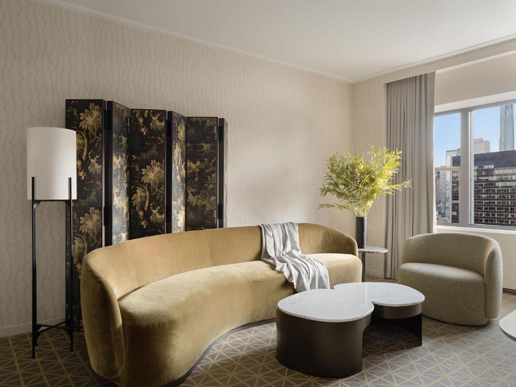Park Lane New York - One-Bedroom Suite