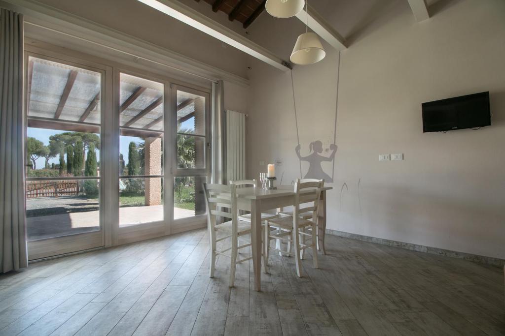 TV a/nebo společenská místnost v ubytování Fattoria Palazzeta - Pet & Family Friendly