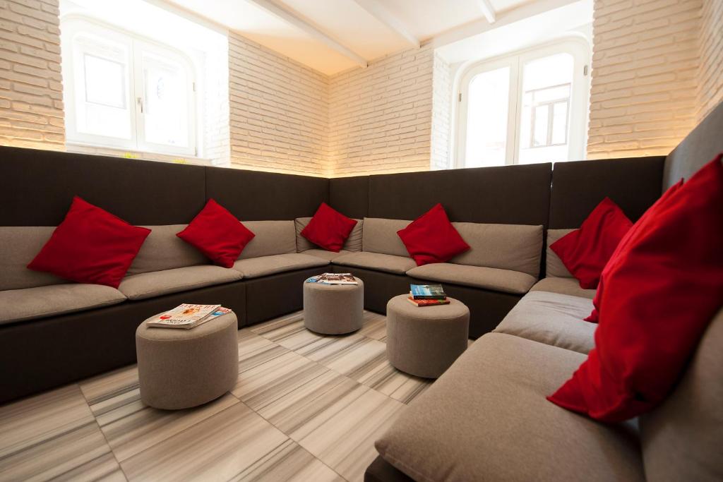 Posezení v ubytování Wabi Hostels