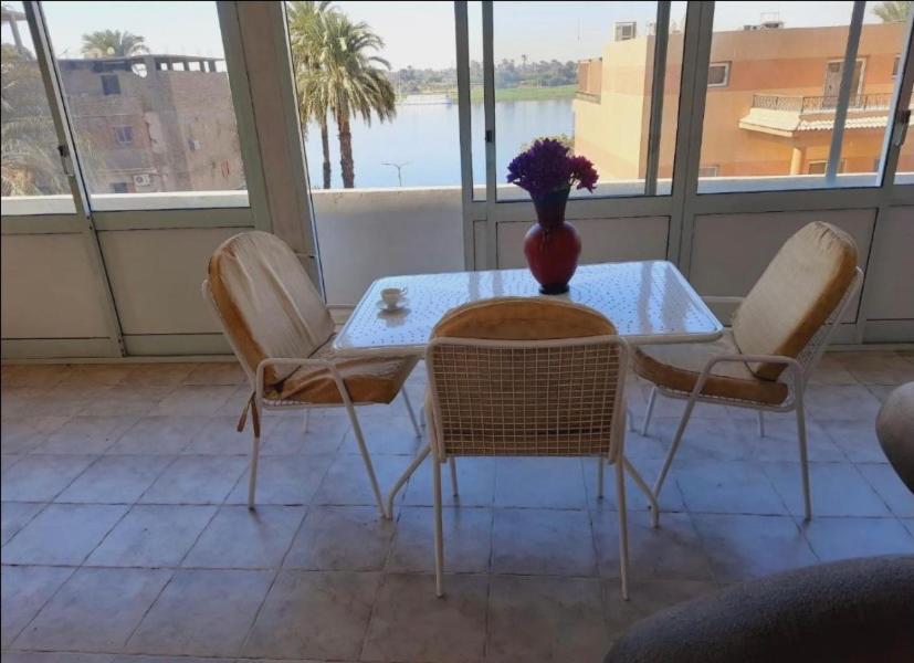 A seating area at East Luxor Apartments with Nile views