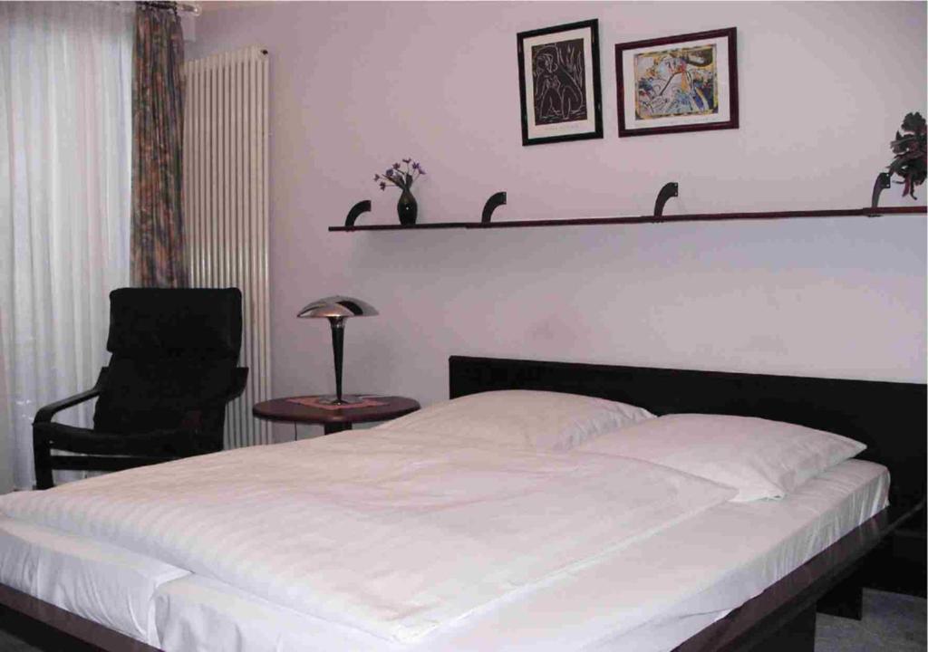 Hotel Haus Deutsch Krone - Single Room With Balcony